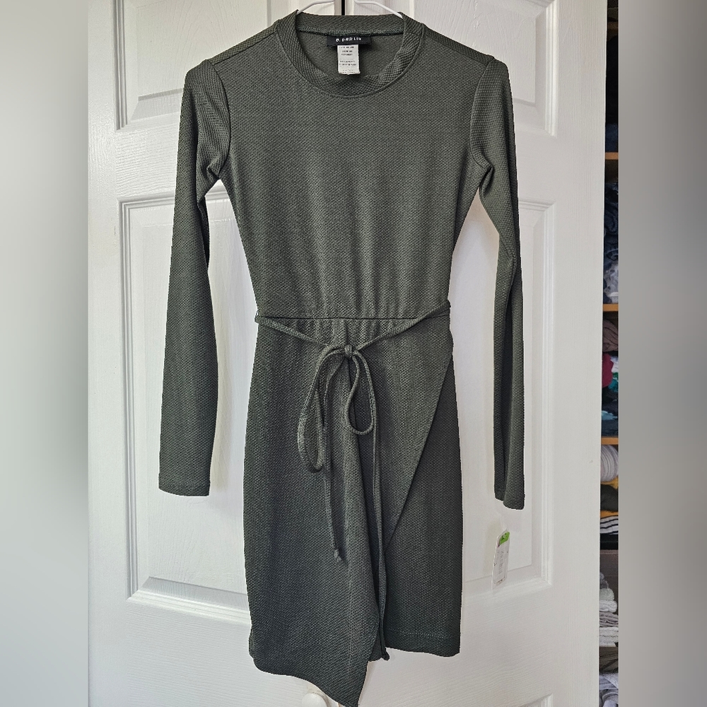 B. Darling green size 0 dress